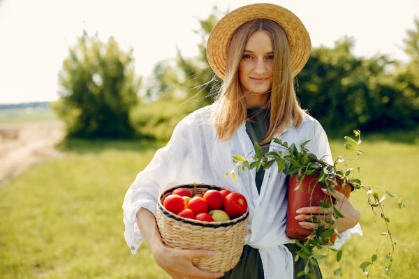 does strawberry lighten skin